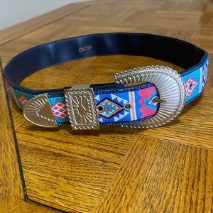 Vintage Nuevo brand belt